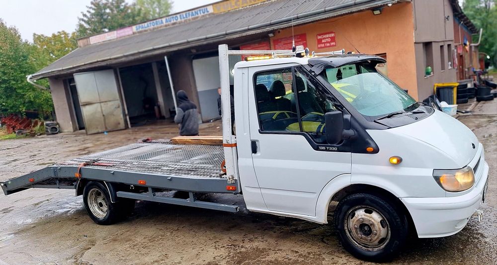 Vând schimb autoplatformă ford transit