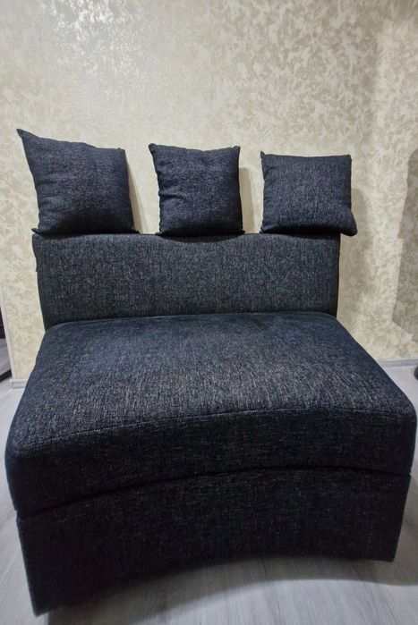 Мягкое кресло...