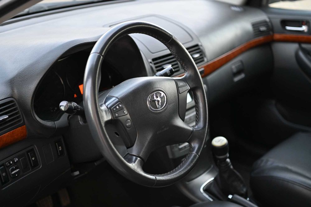 Toyota avensis 2008
