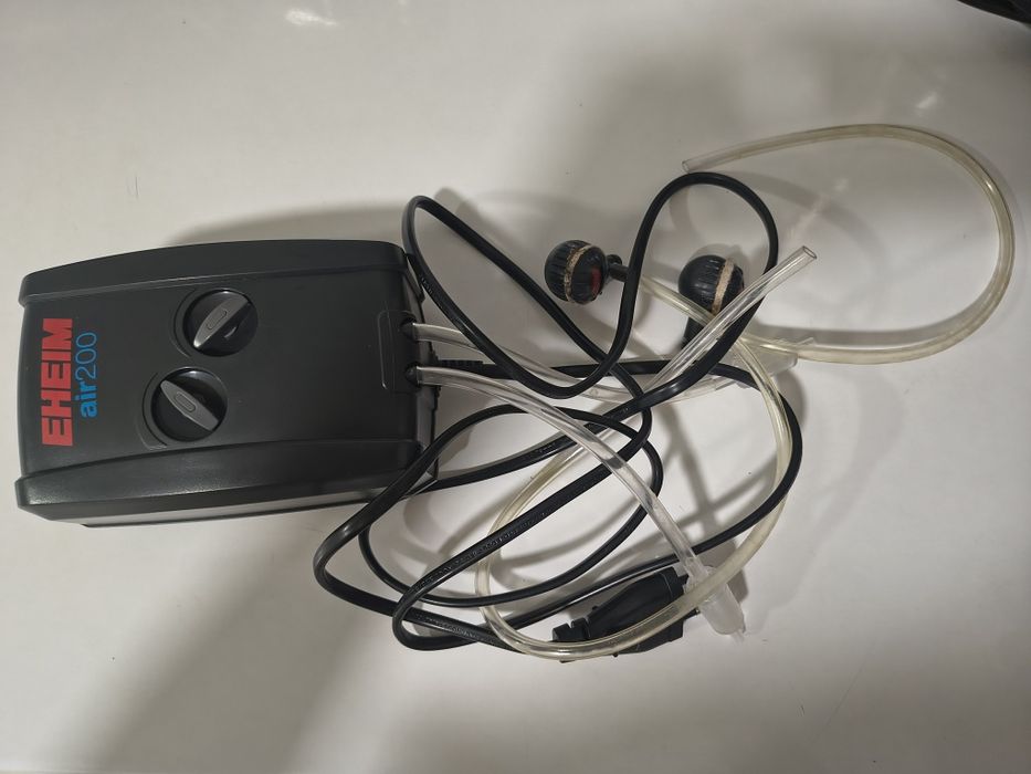 Pompa aer acvariu EHEIM 200