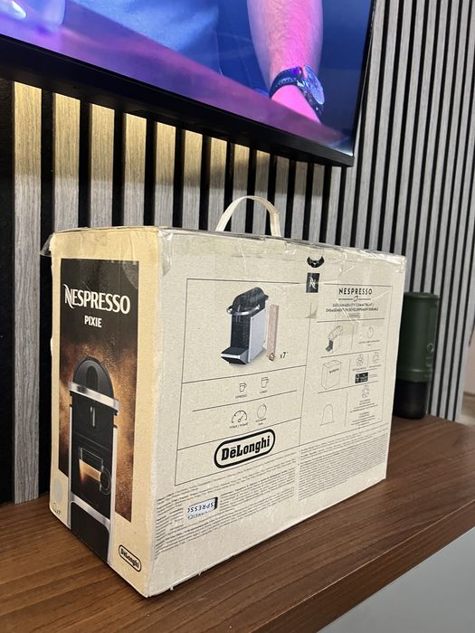 Nespresso - Pixie, C62-EUTINE-S, 19 bar, 0.7 l, Titan