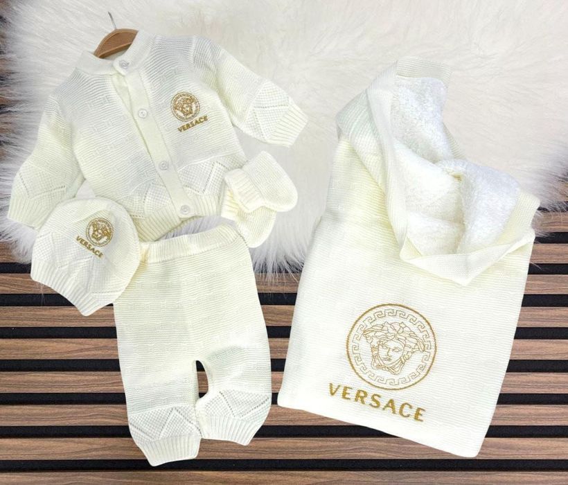 Seturi pentru bebeluși