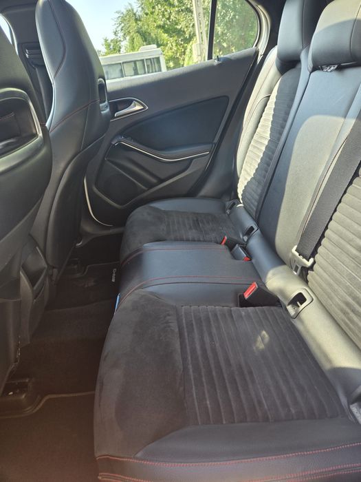 Vand mercedes gla 200 cdi pachet AMG