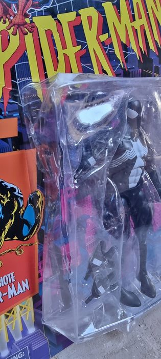 Figurina Spider Man - Black Suit - Symbiote