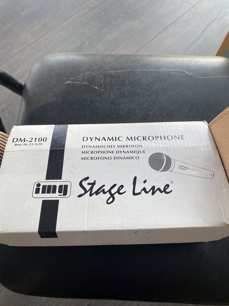 Microofon cu mufa jack stage line