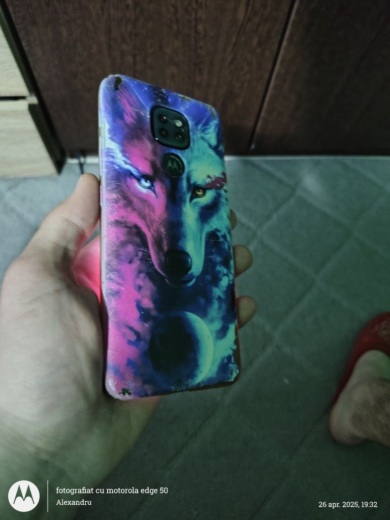 Telefon Motorola g9 play terminat de soartă+încărcător cu fir+2 huse..