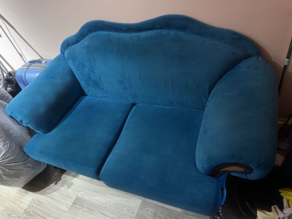 Продам 2 кресла и 1 диван