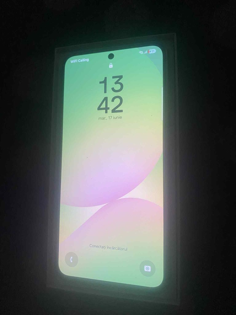 Samsung a56 la cutie