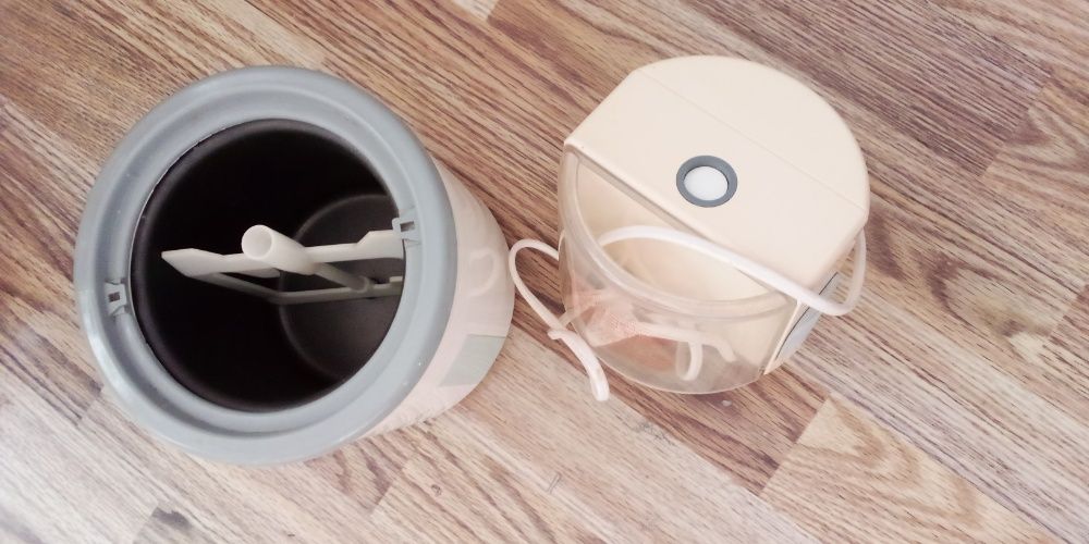 Мороженница электрическая, производство Франция, времен СССР.