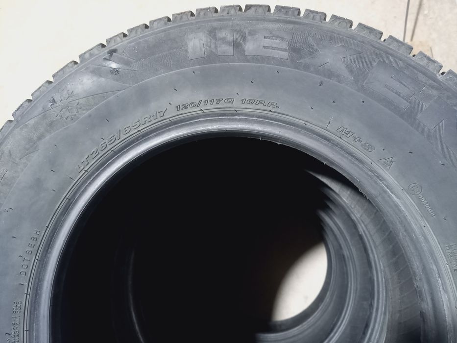 Продам шины  265/65 R17