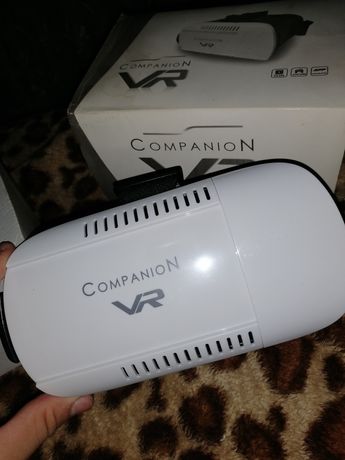 Vând ochelari VR Companion