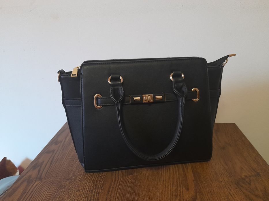 Geantă damă LC WAIKIKI din piele ecologică, culoarea negru