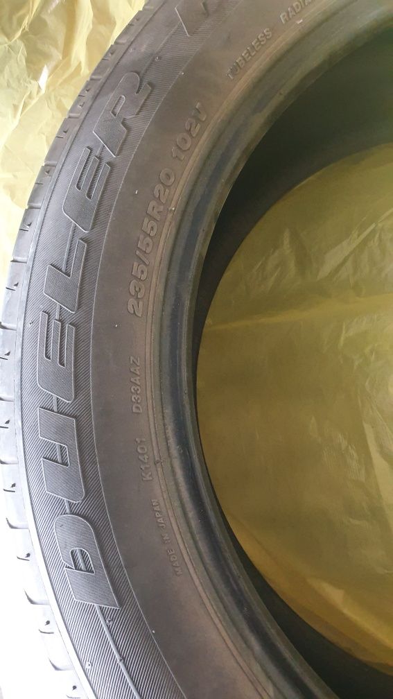 Продам летние шины  Bridgestone 235/55/R20