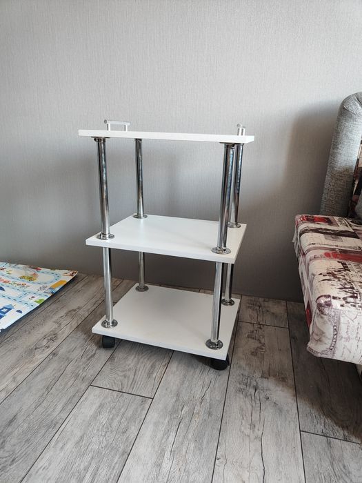 Продам стол помощник