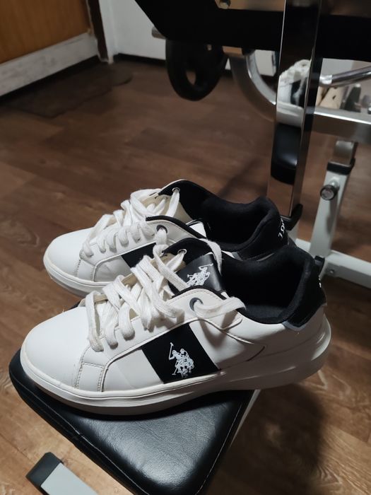 Adidași Ralph Lauren albi