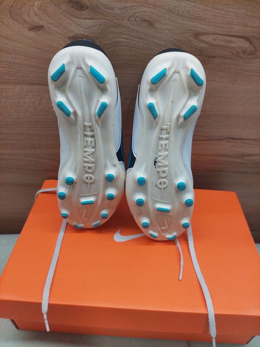 Бутонки nike tiempo