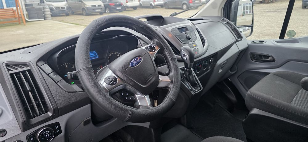 Ford transit VIP 8+1 locuri an 2018 automat VARIANTE +/-dif.