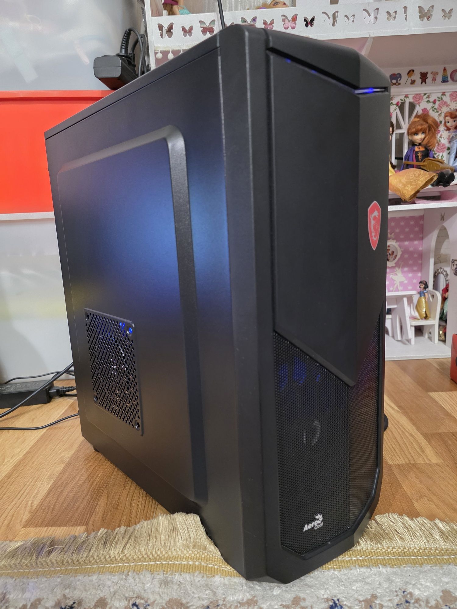 Core i5 11400. RTX 3070. Ram 16Gb