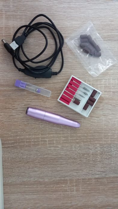 Pilă electrică unghii