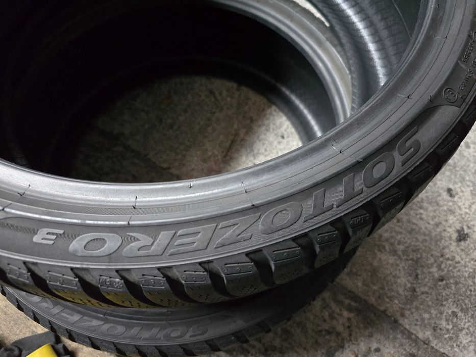 Pirelli 235/35 R20 92W MS iarnă