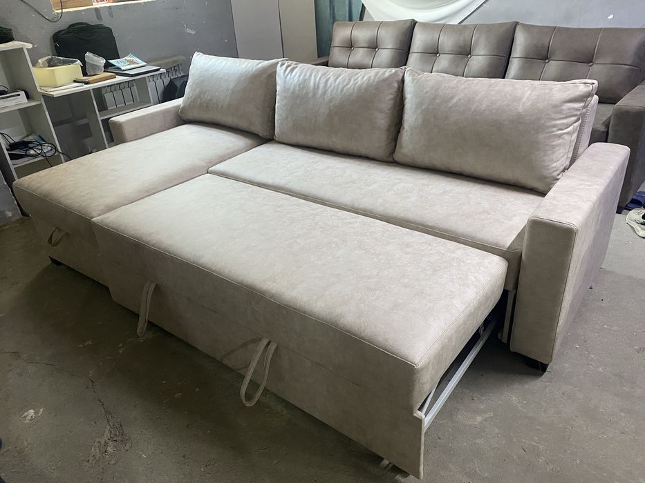 Угловой диван «КАПОТ»