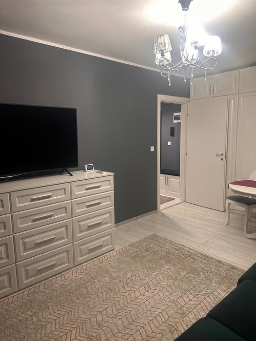Persoană fizică vând Apartament 2 camere mobilat, Bucium confort