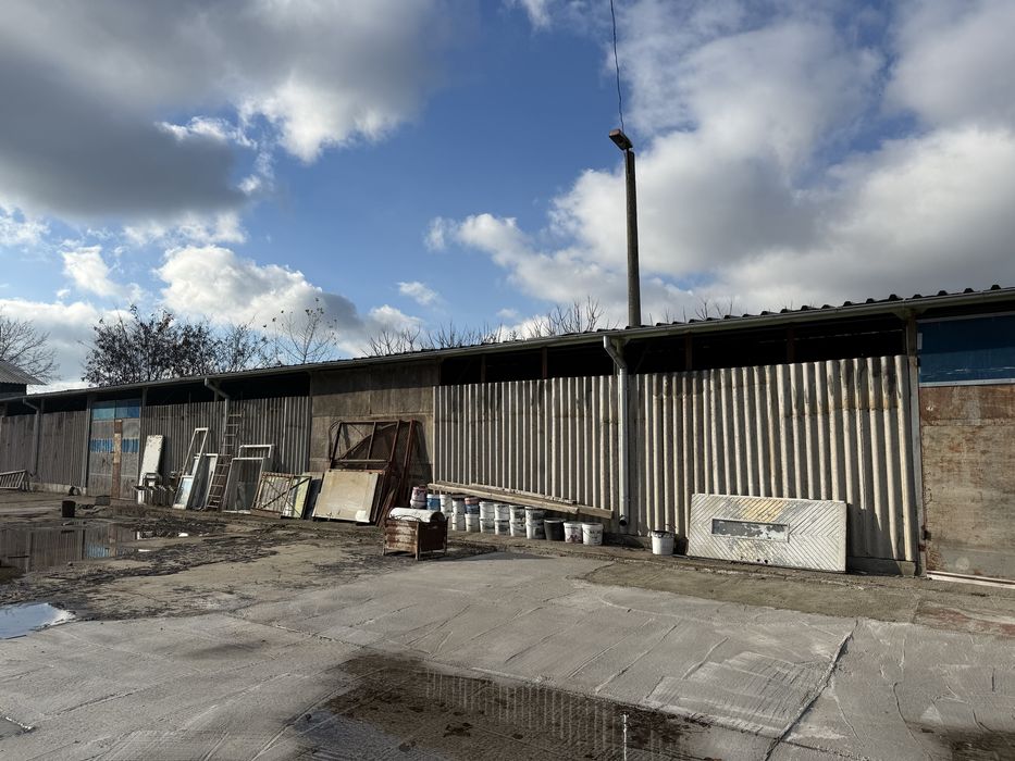 Склад 250 кв.м свободна зона русе.Става и за автосервиз