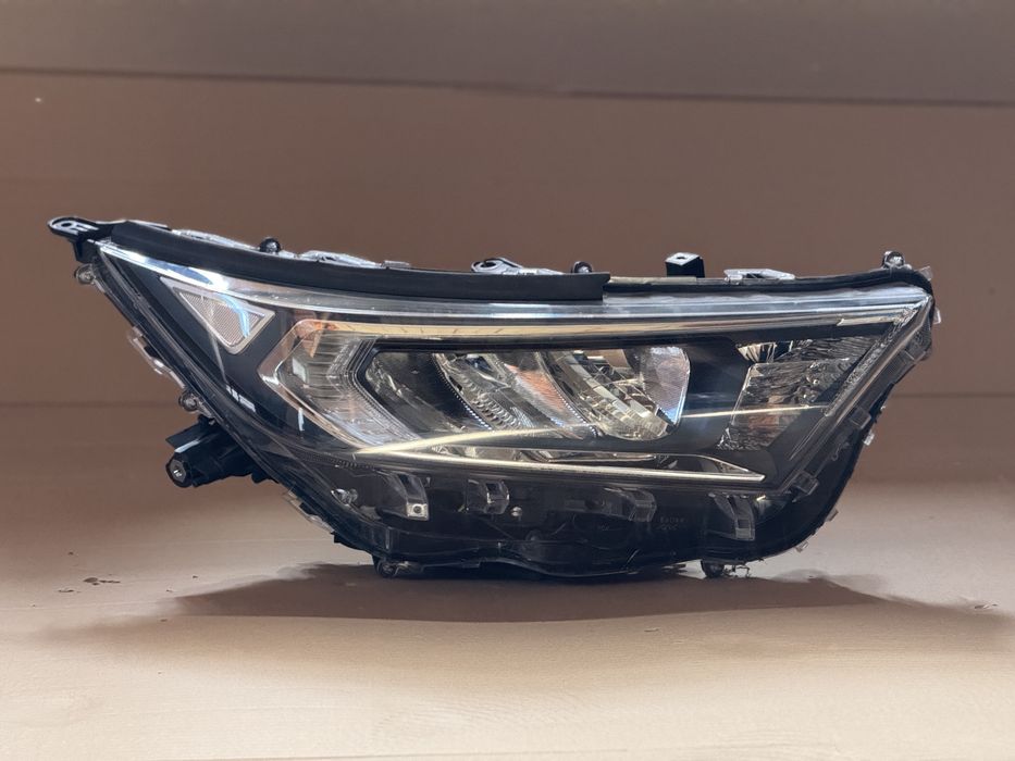 Far Faruri Toyota Rav4 2019-2024 LED Original Complet