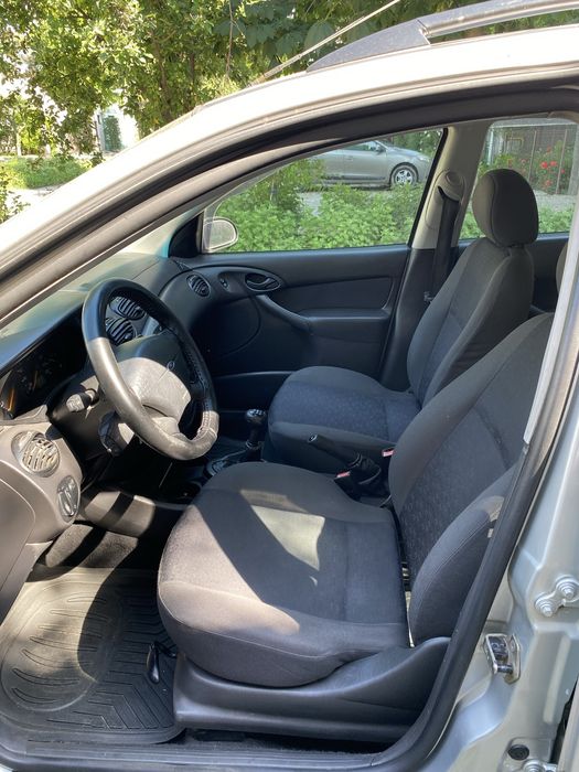 Vând Ford Focus MK 1 an fabricație 2002