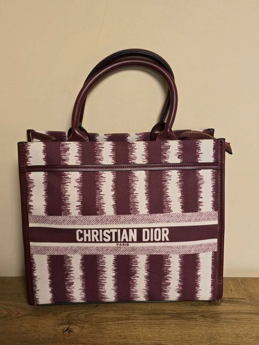 Dior прекрасна дамска чанта