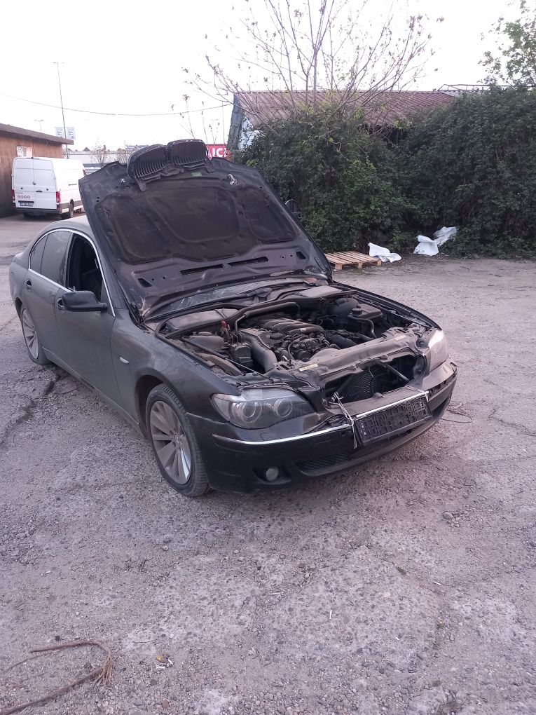 Dezmembrez / Dezmembrari bmw seria 7 730d e65