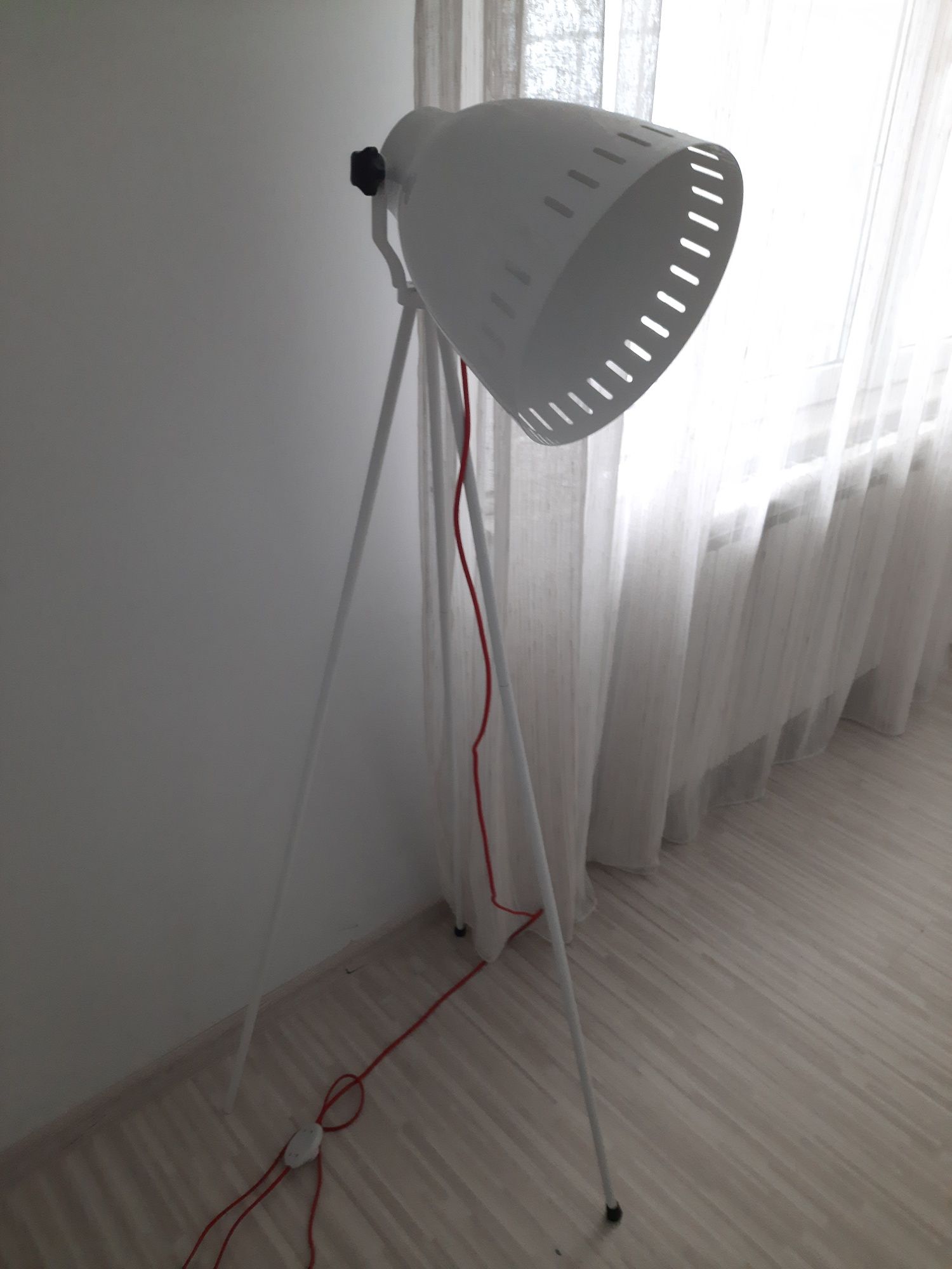 Comoda ,Lampa podea metal,suport sticle