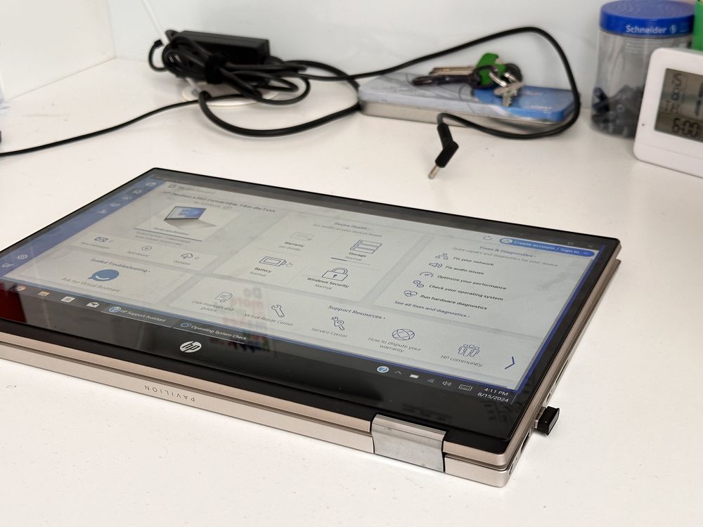 Laptop HP 2in1 touch screen fullHD i5-11th 8GB 256 SSD taste iluminate