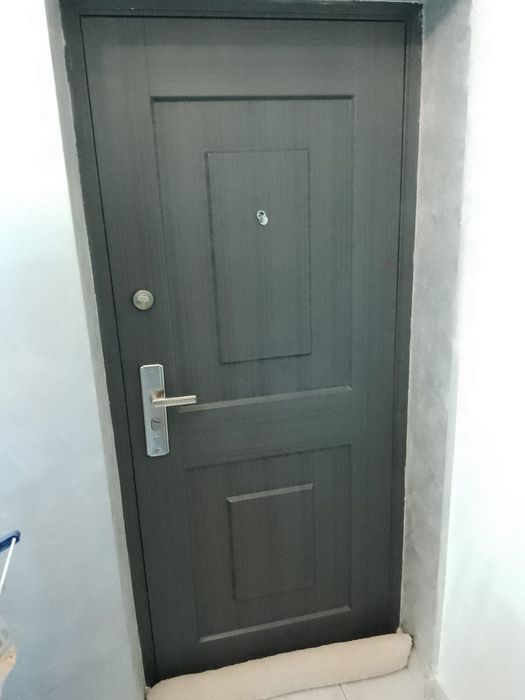 Ușa exterior apartament