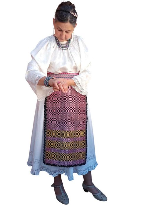 Costume populare autentice de inchiriat (de mireasa)