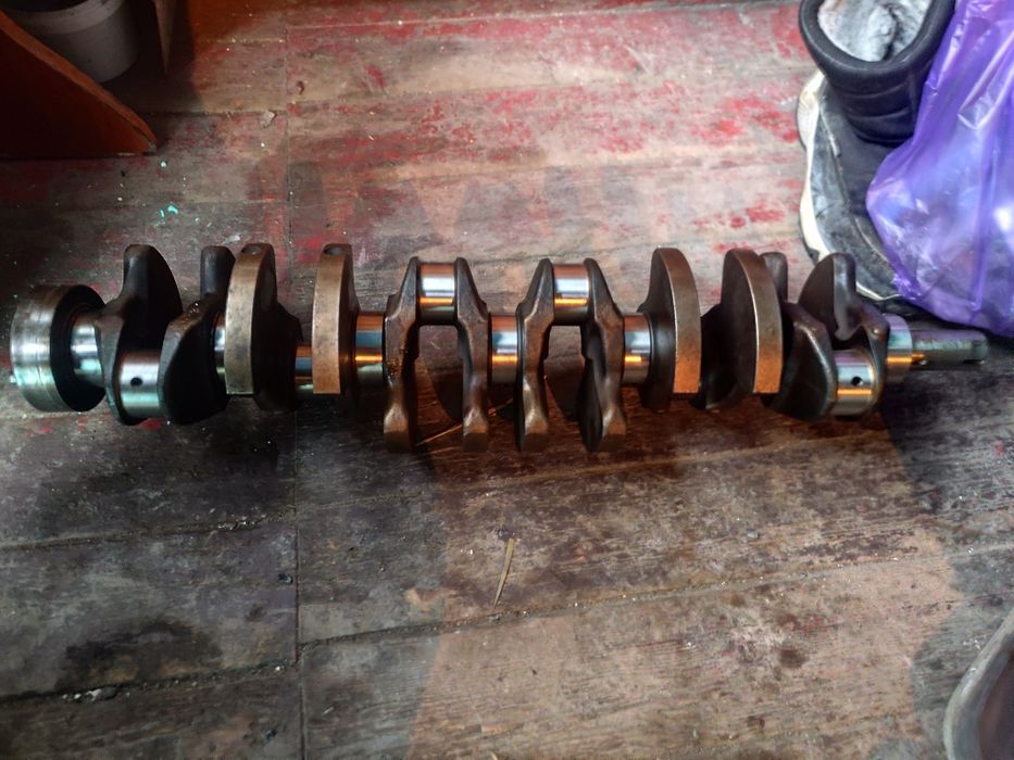 Продам коленвал M104