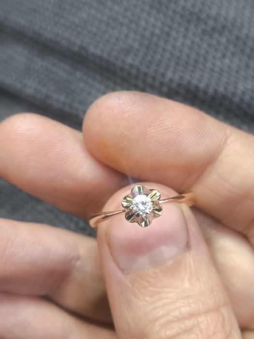 Советский ( Ереван) с бриллиантом дёшево Кольцо