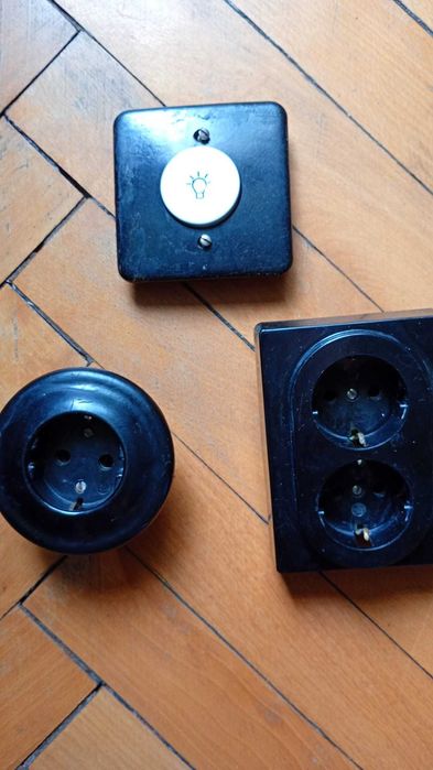 Бакелитов превкючвател за светлина