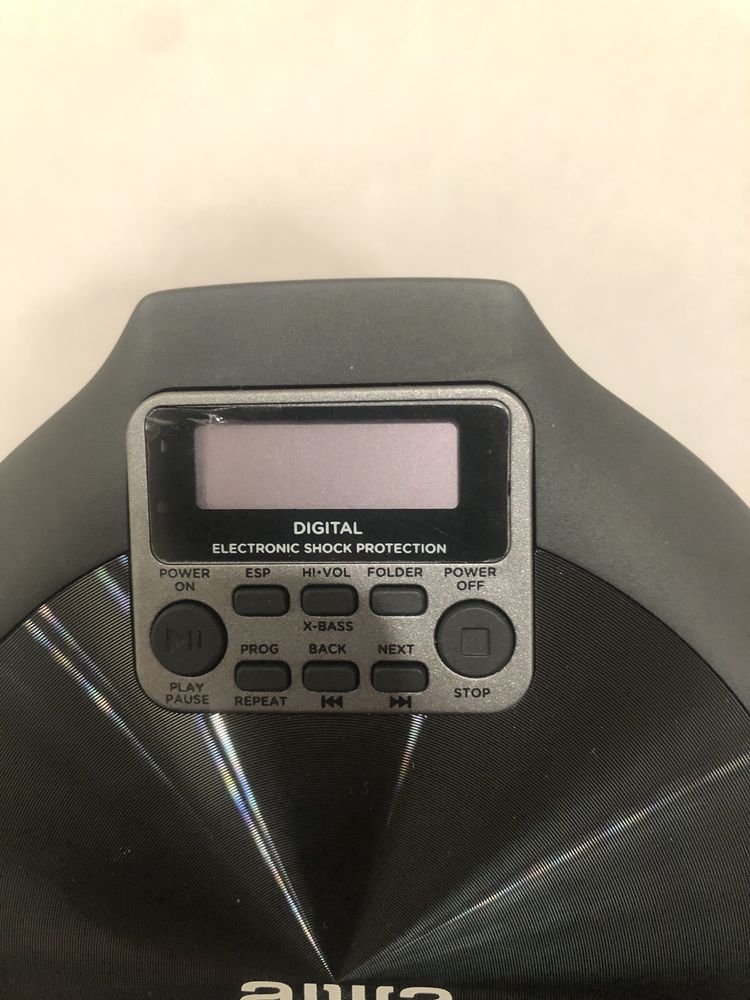 Срочно продаю cd player aiwa