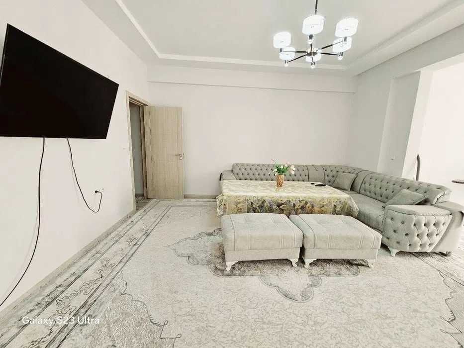 Zarafshan сити 3/11/12 евро квартира 85м2 срочно продается: Яккасарай