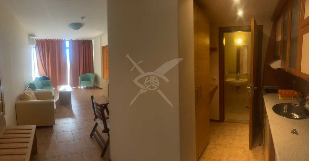 Продава се Двустаен апартамент в к.к. Слънчев бряг - 80 кв.м за 1500 €/кв.м - Снимка #3