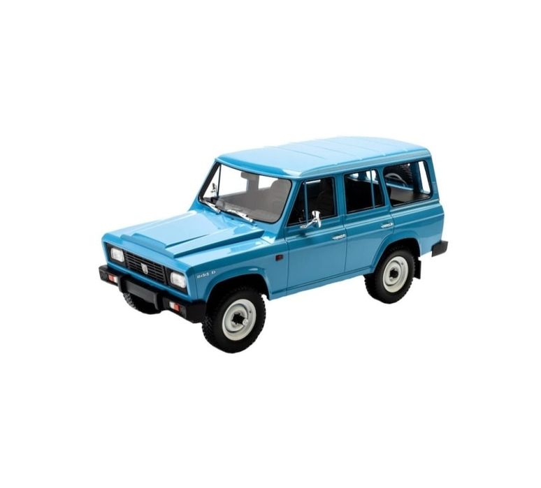 Machetă Aro 244 D 1989 ,scara 1:18