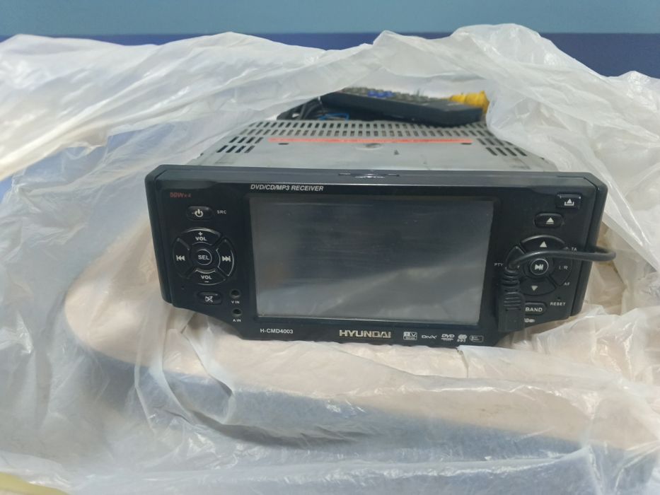 Продам магнитолу Hyundai H-CMD 4003