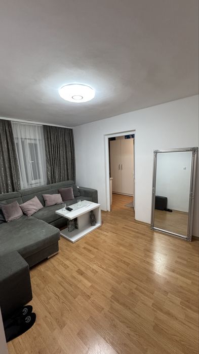 Apartament cu 3 camere