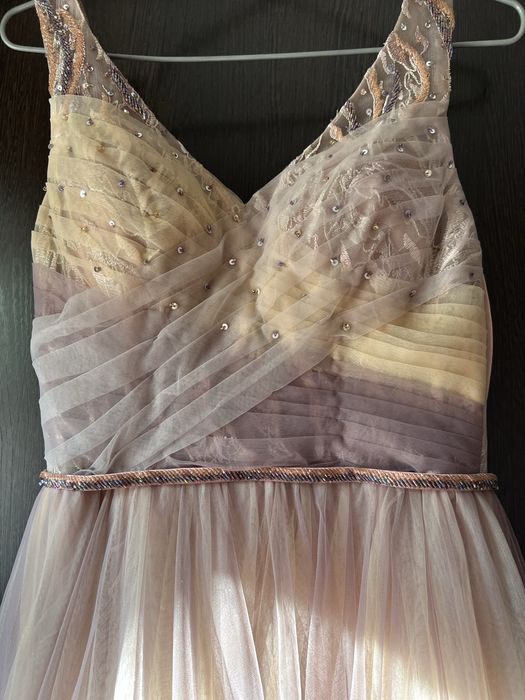 Продам нежное платье