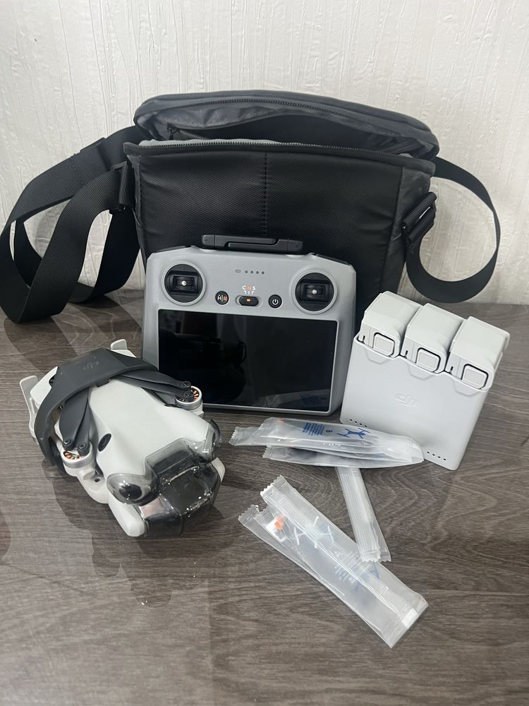 DJI mini 4 pro fly more combo plus(RC2)