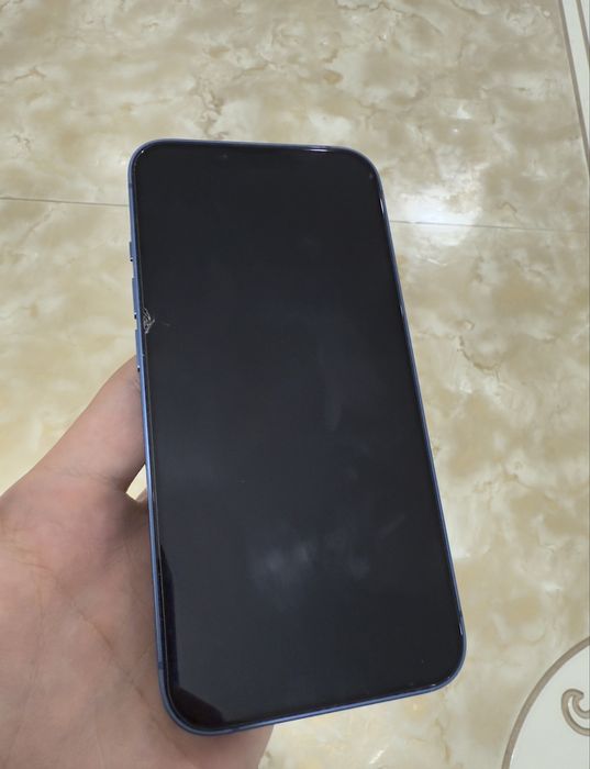 iPhone 13 в идеальном состояний