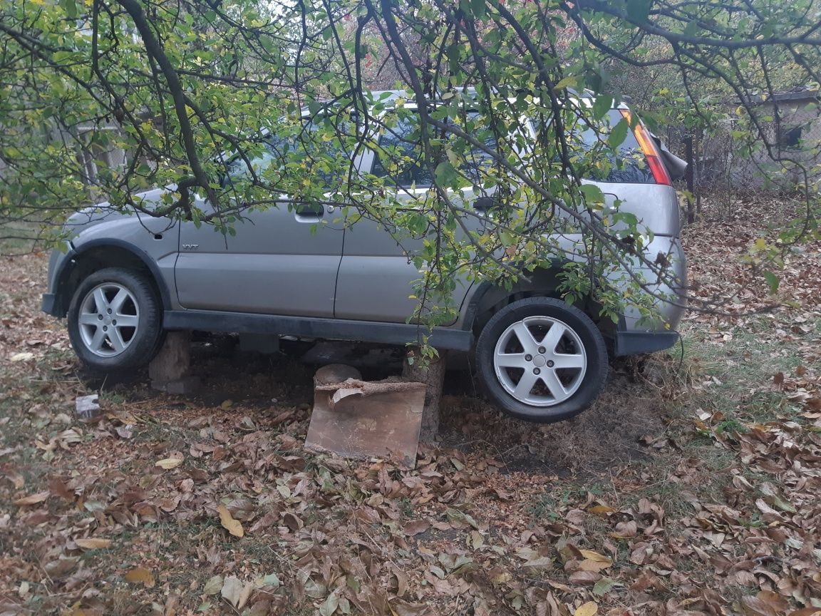 Продавам Сузуки Игнис 4×4 на части