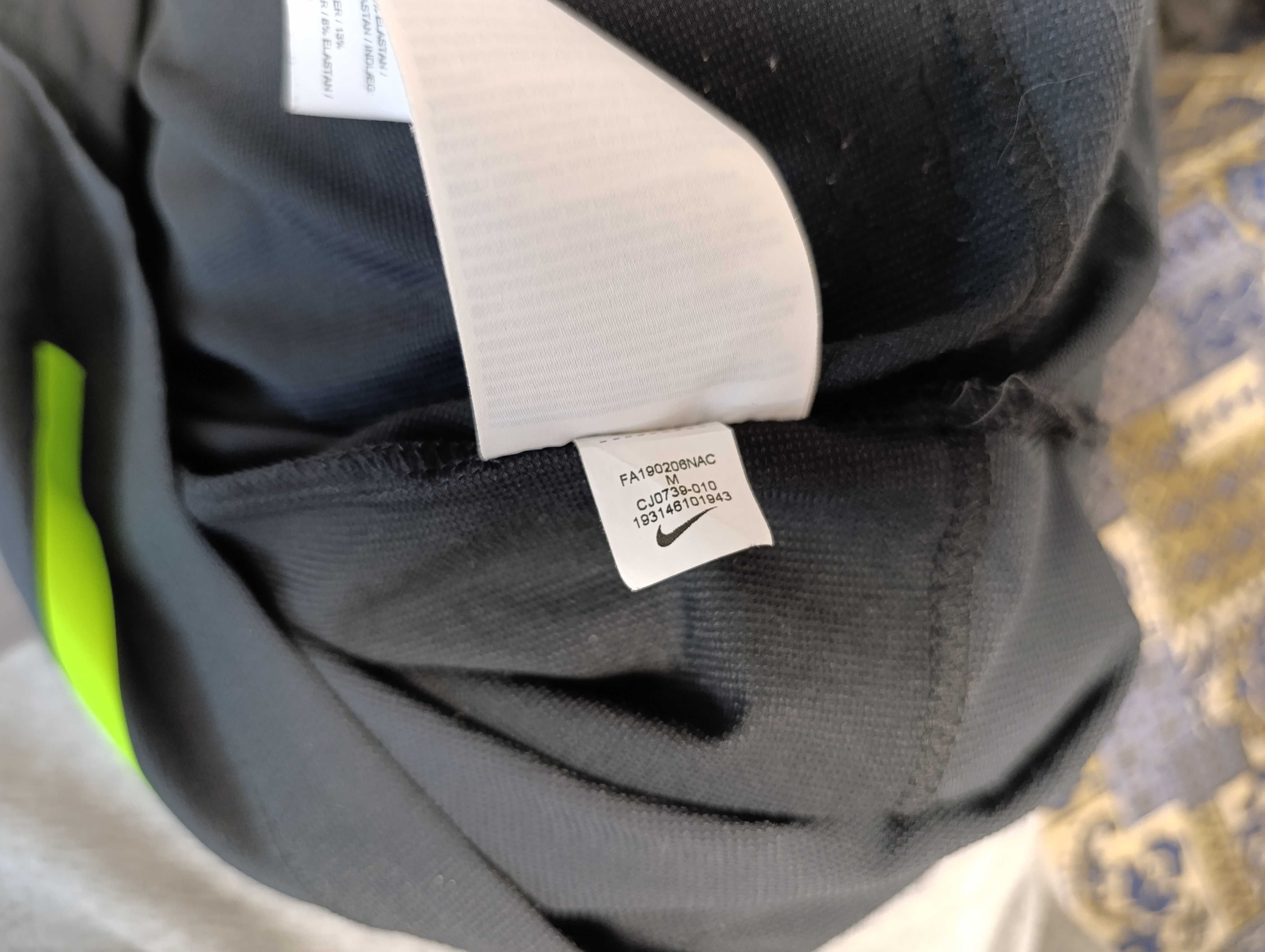 Nike Wild Run Midlayer 2''оригинална мъжка фланелка М размер