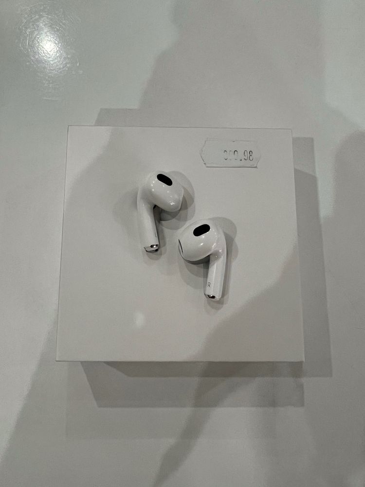 Apple AirPods 3rd Generation